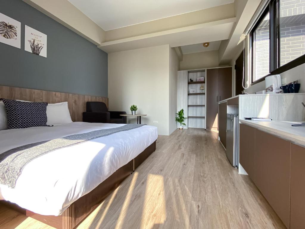 想想旅居 Allegro Hostel客房内的一张或多张床位