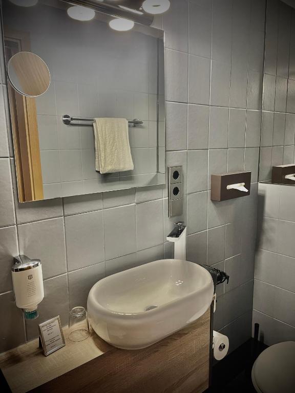 Hotel Am Volksgarten - Resim 32