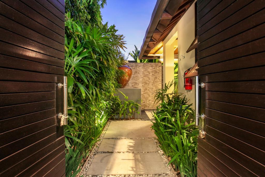 Asrina Villa's Seminyak - 3