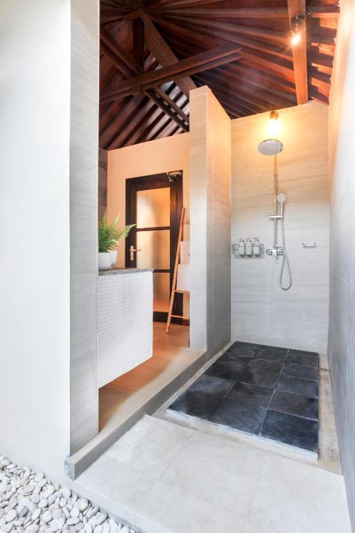 Asrina Villa's Seminyak - 14