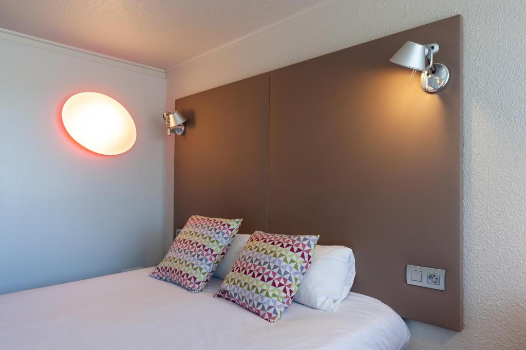 Campanile Beaune - Double Room