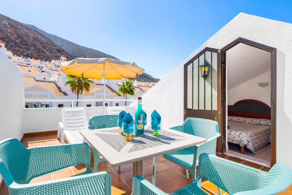 Club Tenerife Apartments - 