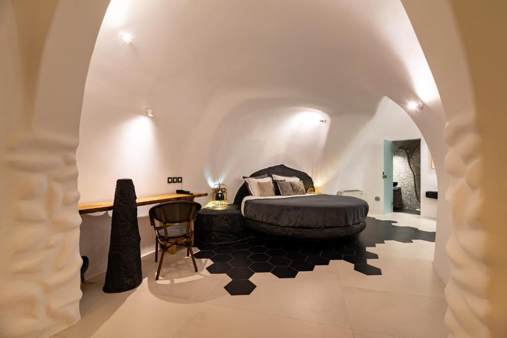 Daydream Luxury Suites - 13