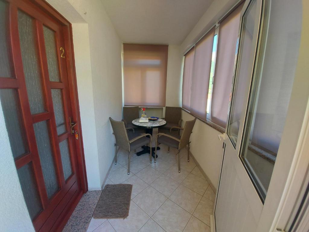Fotografie z fotogalerie ubytování Apartments Elizabeta v destinaci Draga Bašćanska