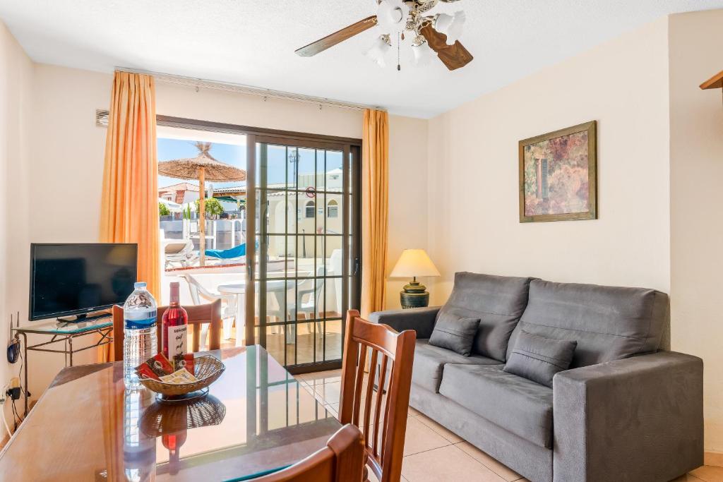 Club Tenerife Apartments - One-Bedroom Apartment
