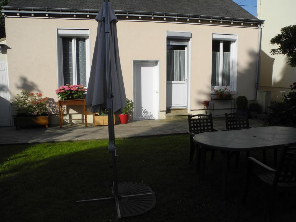 Les Vergnes Mancelles - Chalet De Deux Chambres