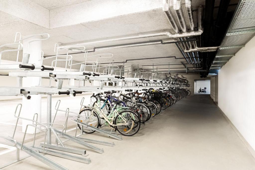 B&B HOTEL Basel - Resim 5