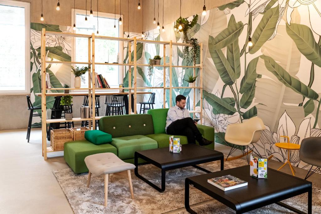 Posezení v ubytování B&B HOTEL Basel