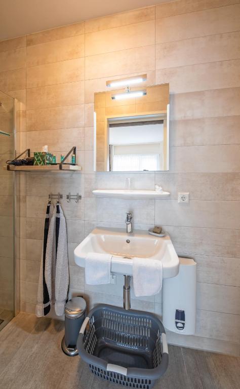 Koupelna v ubytování BnB 't Kraaiennest