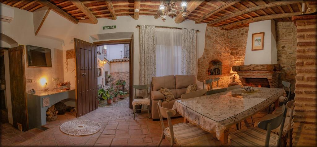 Posedenie v ubytovaní Casa Rural La CasAna
