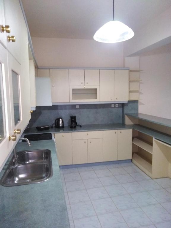 Souvlakis Pool Suites (S.P.S) - 10