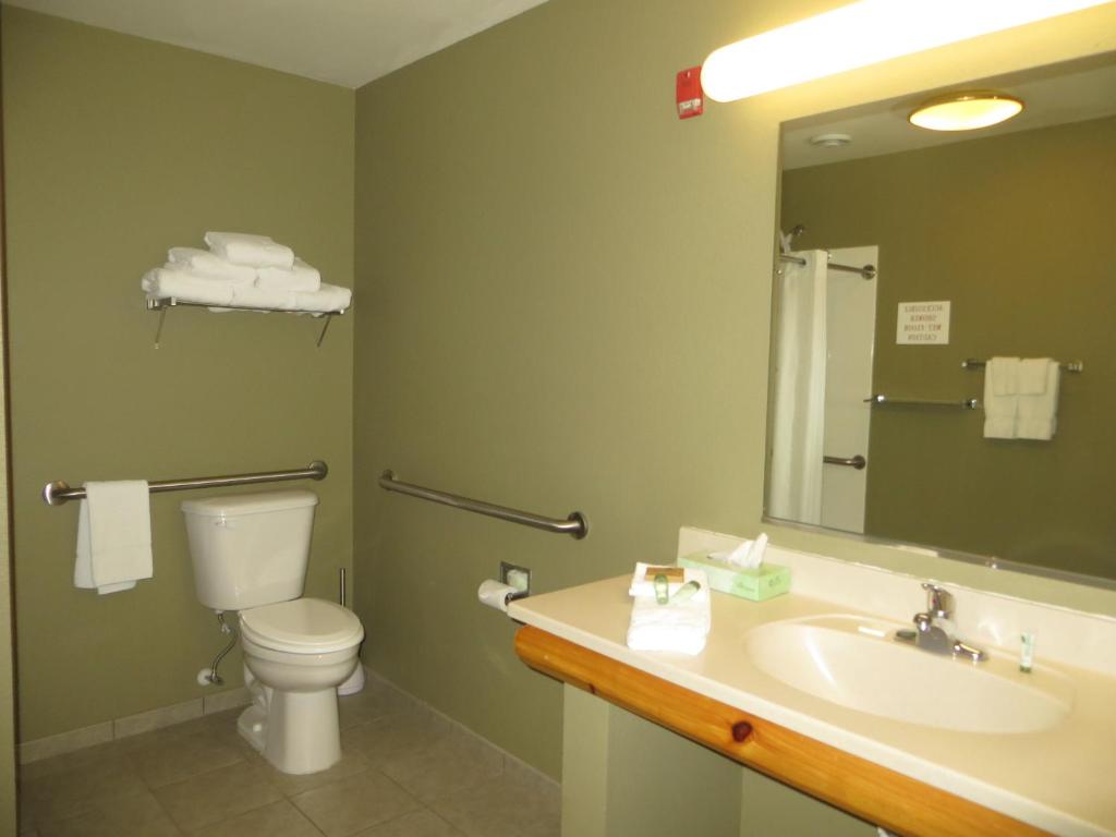 Cranberry Country Lodge photo
