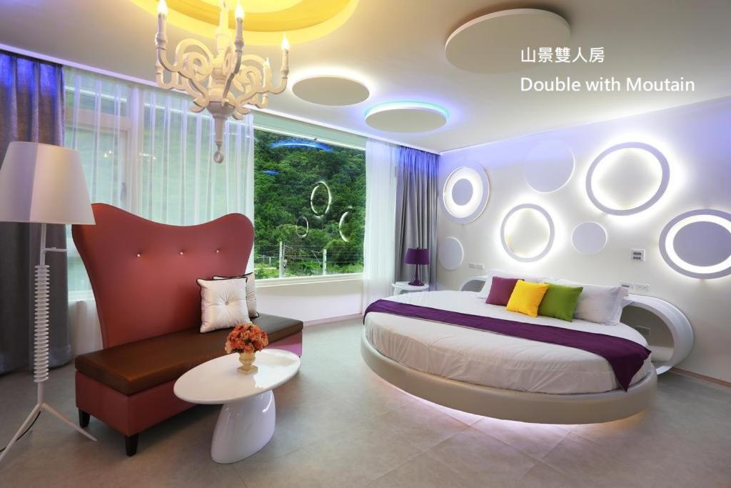 Ocean Sky Homestay - 双人间与山景