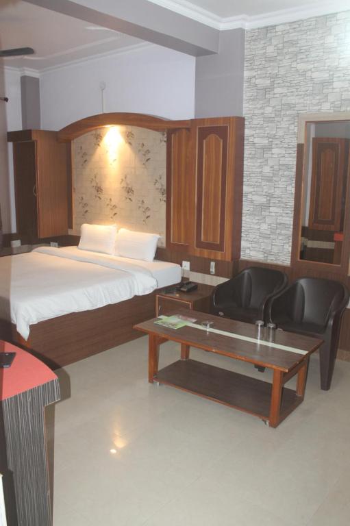 Postel nebo postele na pokoji v ubytování HOTEL HAIFA