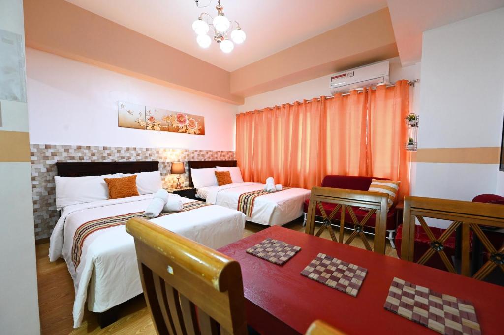 Postel nebo postele na pokoji v ubytování Cedar Peak Condominium by Tripsters Hub