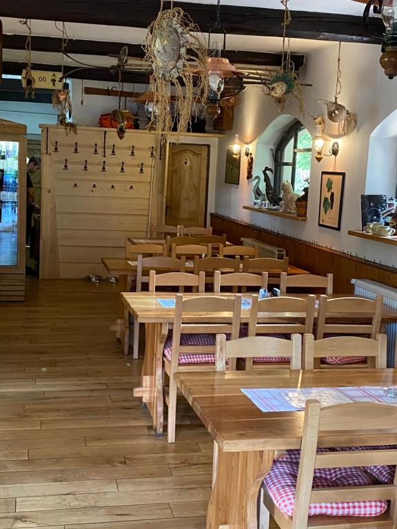 Restaurace v ubytování Hostinec U Pejska a Kocicky