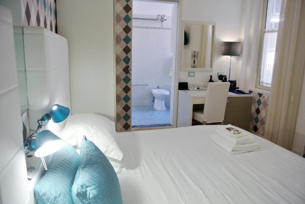 B&B Pellicano Guest House - 16