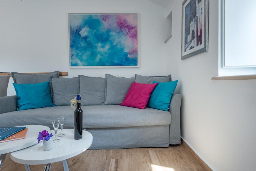 Posezení v ubytování San Pietro apartment