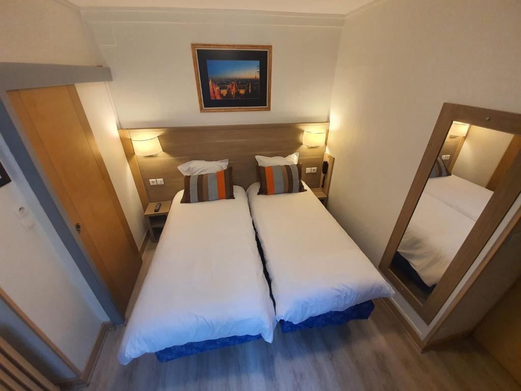 HOTEL SAVOY - Resim 14