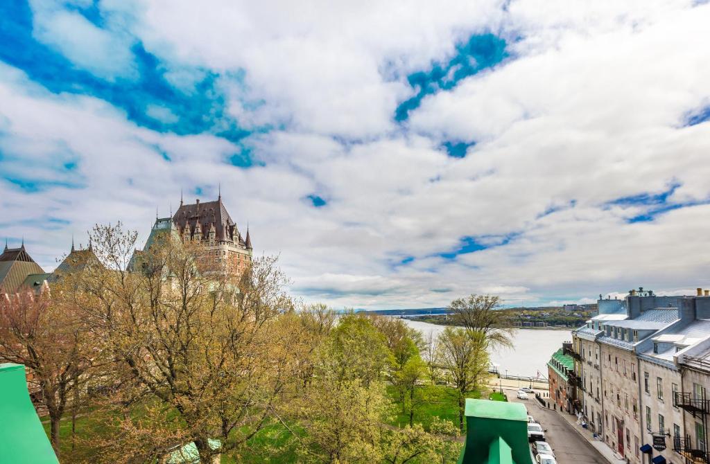 Québec City and the Art of Tea! - Hotel Chateau Bellevue