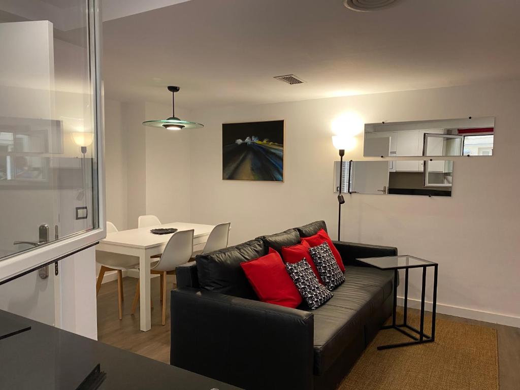 LC Apartamentos César Augusto - Twee Slaapkamers Appartement