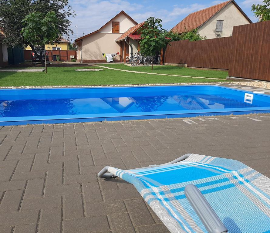 Bazén v ubytovaní Hódvár Apartman alebo v jeho blízkosti