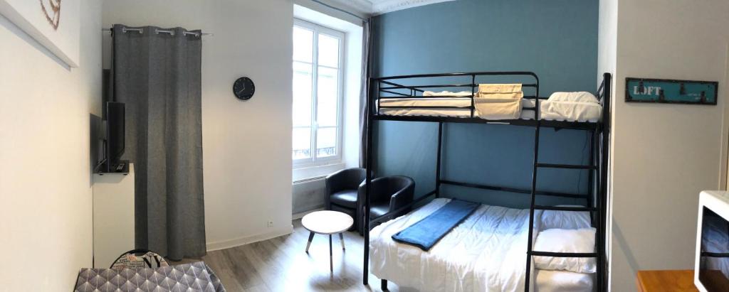 Mont-Dore : Studio calme face aux thermes - Housity