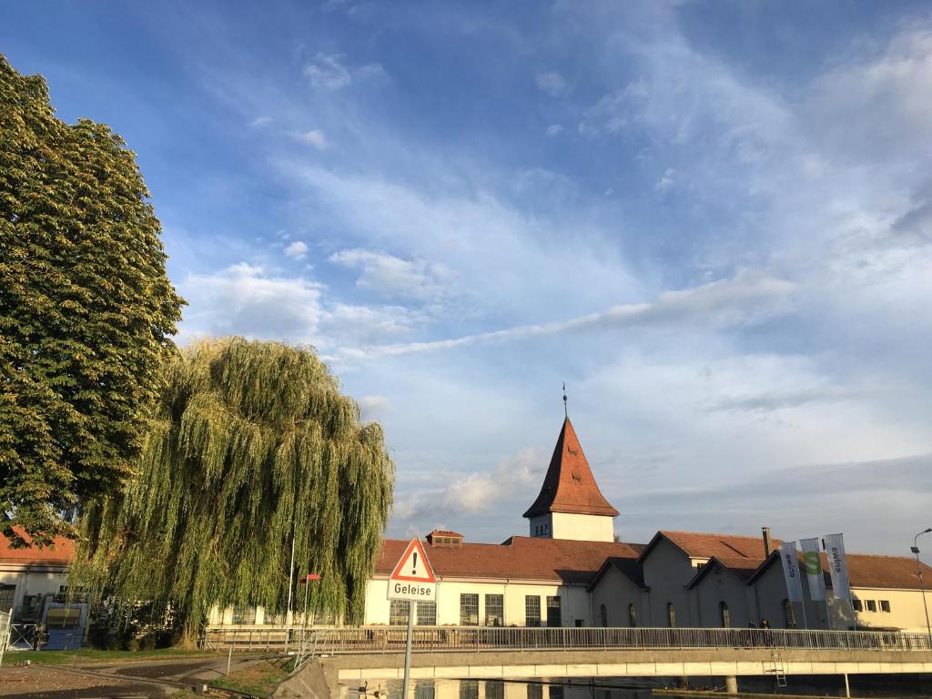 Budova, kde se ubytování v soukromí nachází