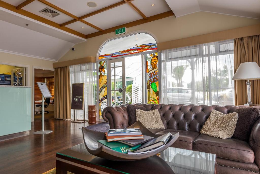 VR Rotorua Lake Resort - Queen Room - Disability Access