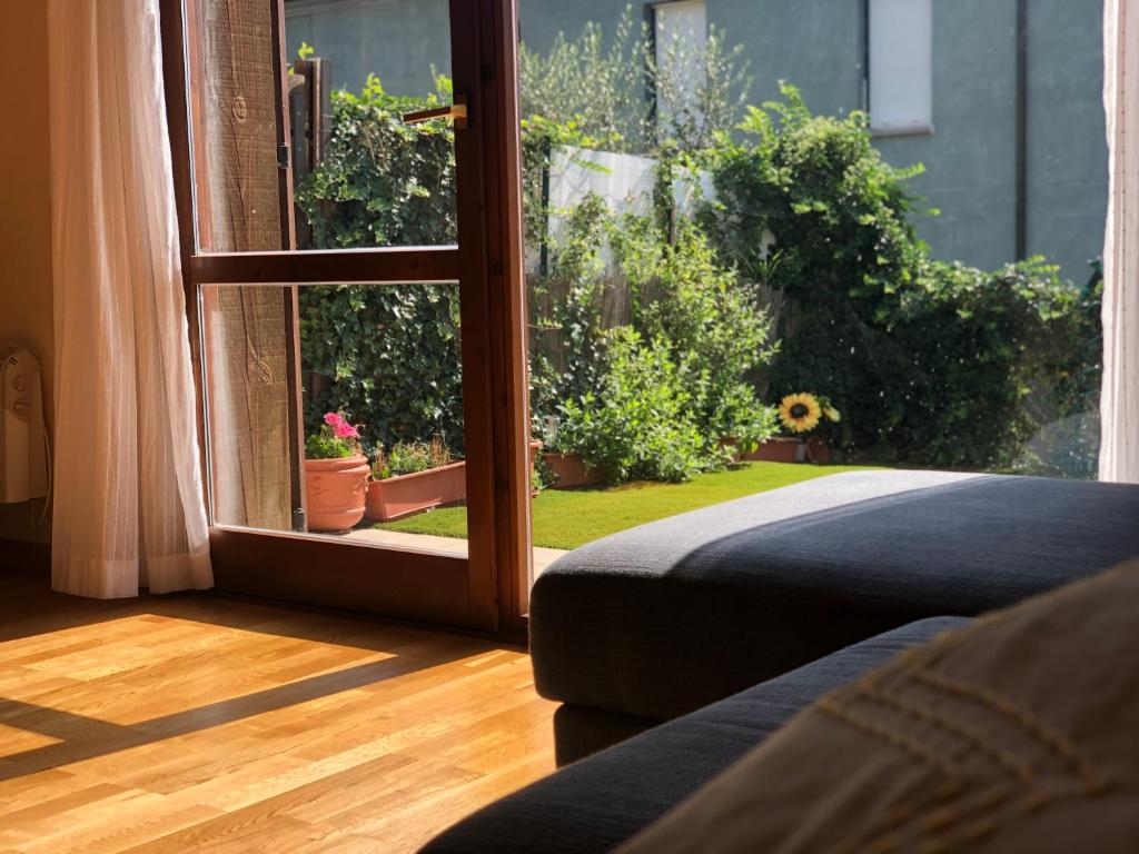 Casa adosada familiar con jardín y piscina - Maison 2 Chambres