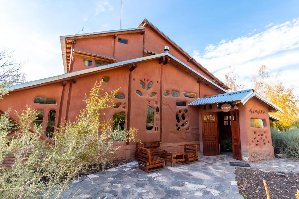 Το κτήριο όπου στεγάζεται  το hostel