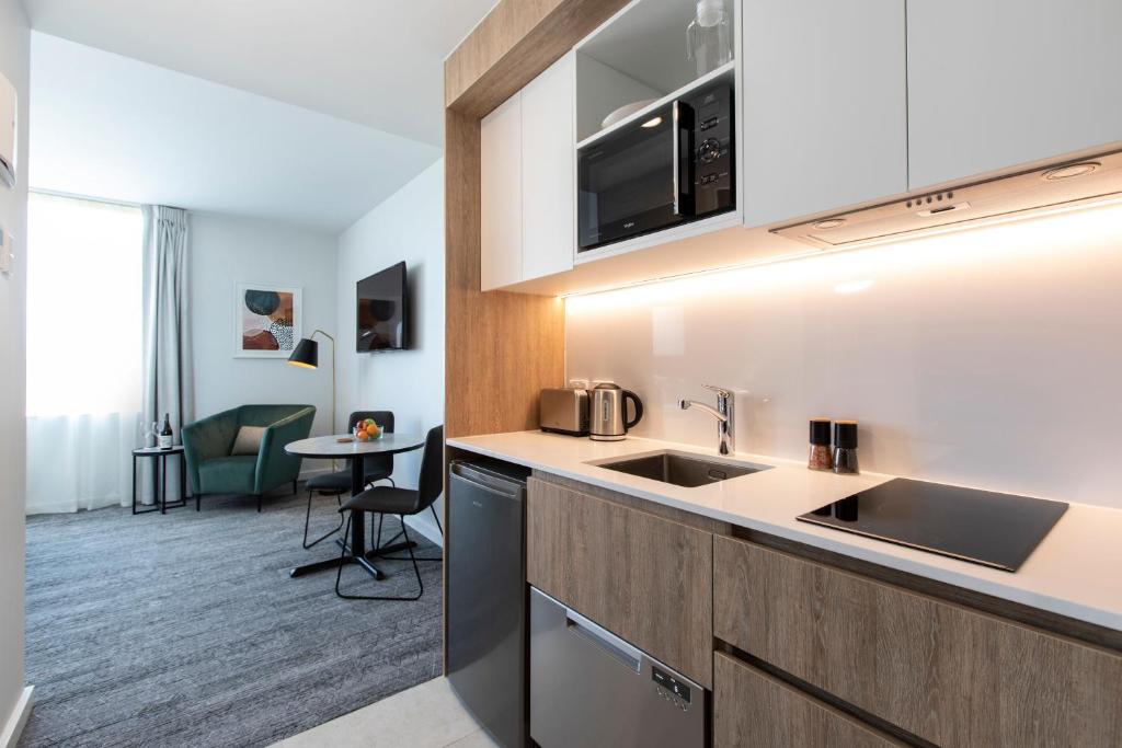 Quest Takapuna - Resim 9