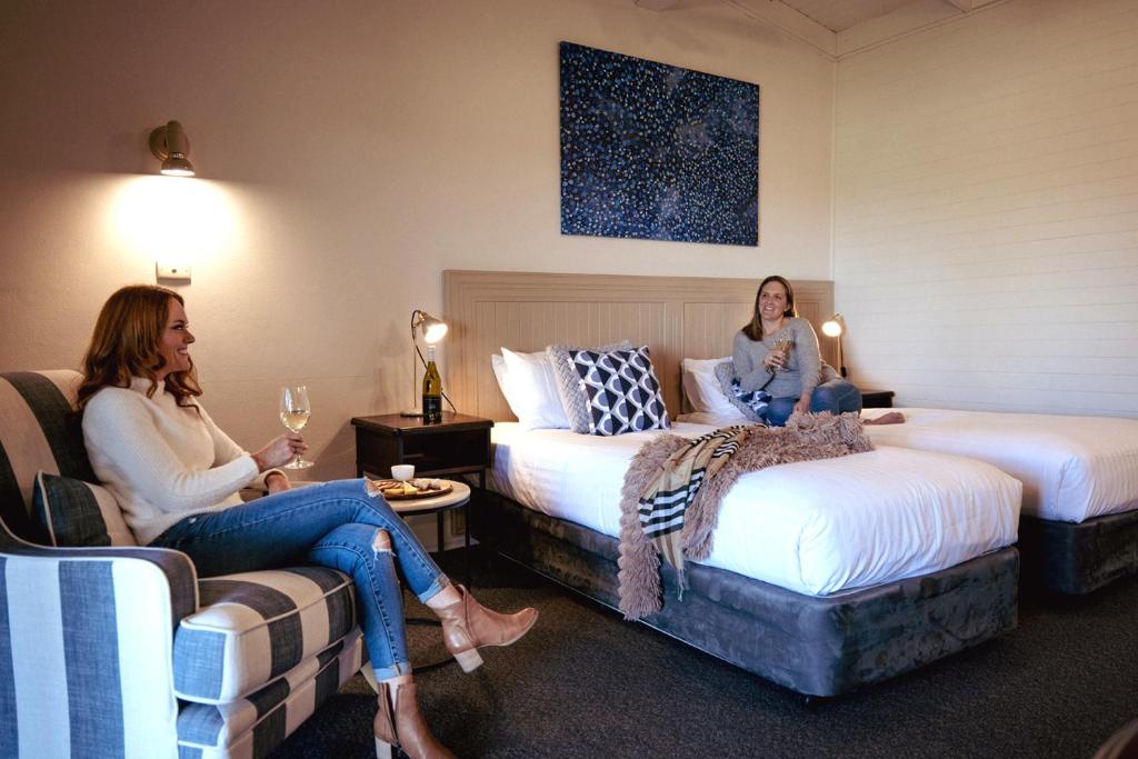 Area soggiorno di Hunter Valley Resort, Hunter Farm Adventure Centre & 4 Pines at the Farm
