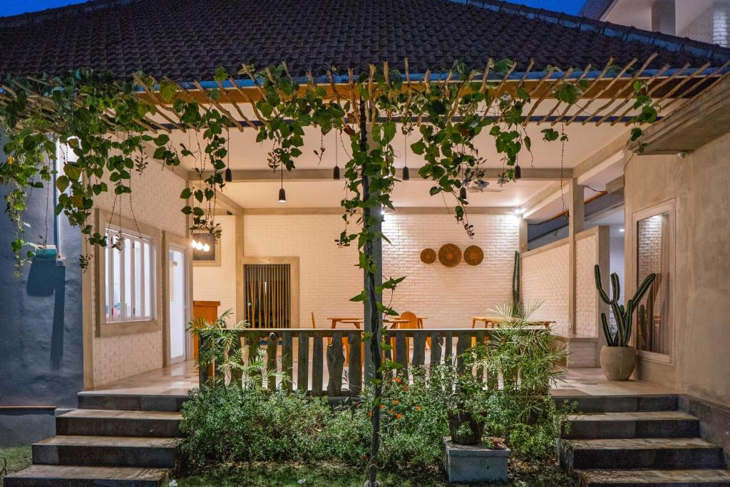 Berawa Dini Guesthouse - 13