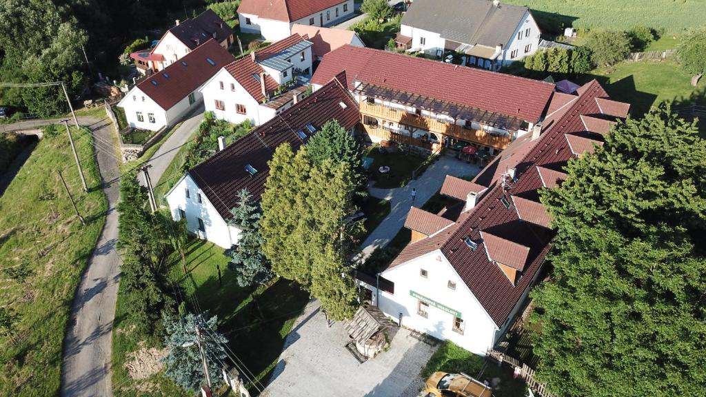 Letecký snímek ubytování Soukromá rezidence Pohádková usedlost Lovětín