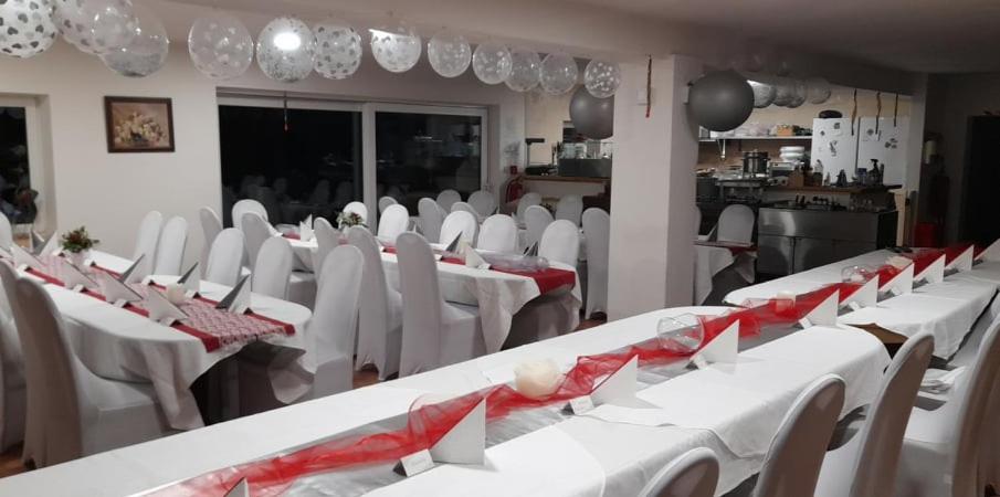 Restaurace v ubytování Soukromá rezidence Pohádková usedlost Lovětín