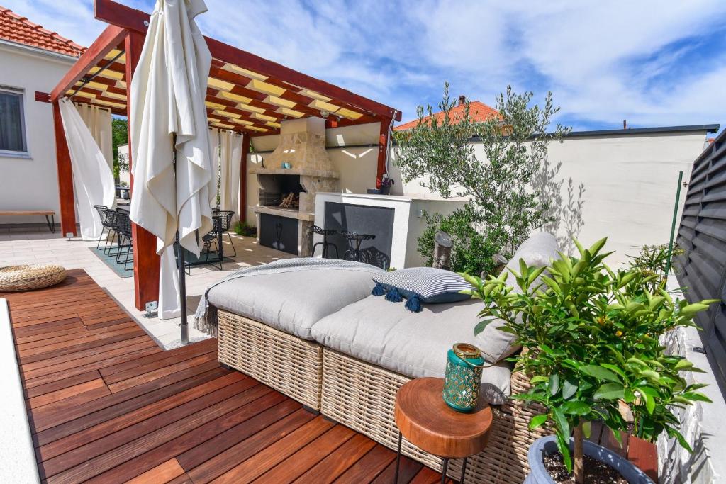 Balkón alebo terasa v ubytovaní Villa Teuta ZadarVillas