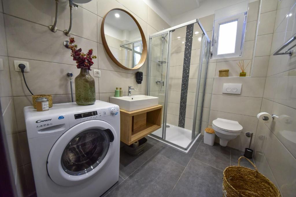 Kúpeľňa v ubytovaní Villa Teuta ZadarVillas
