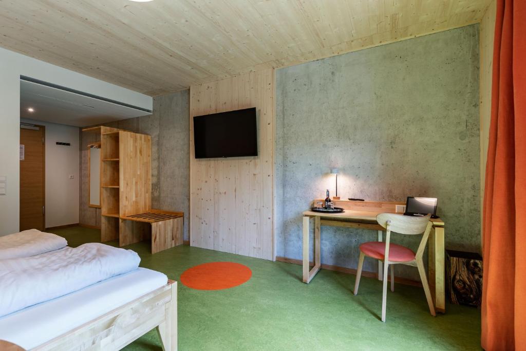 TV a/nebo společenská místnost v ubytování Hotel 11 Eulen