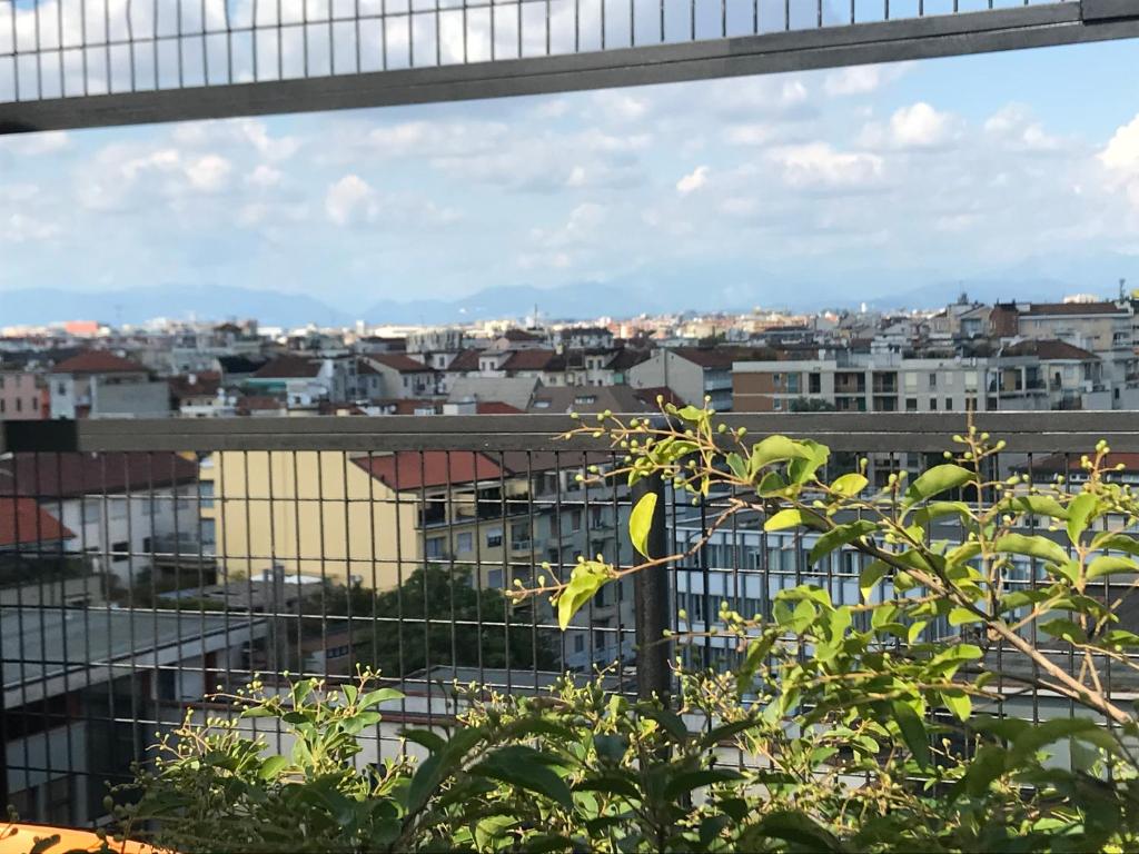 Widok na miasto Mediolan z tego apartamentu