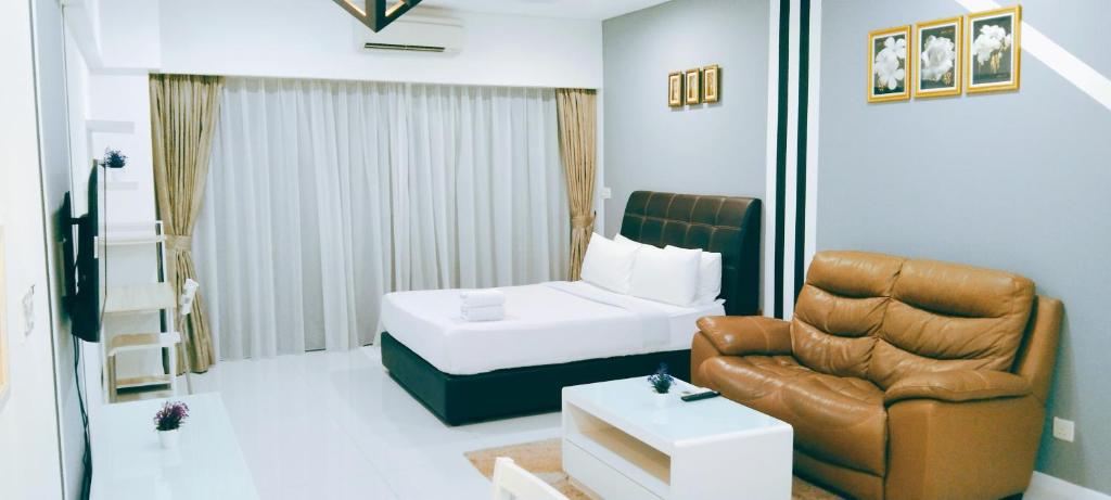 Signature Apartment at Summer Suites klcc - Studio With Balcony