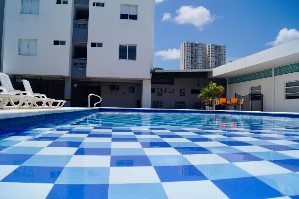 Bazén v ubytování Hotel Mar del Plata nebo v jeho okolí