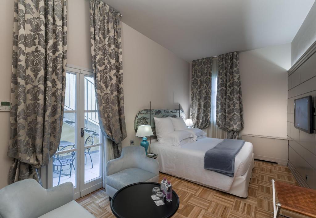 Hotel Number Nine - Resim 18