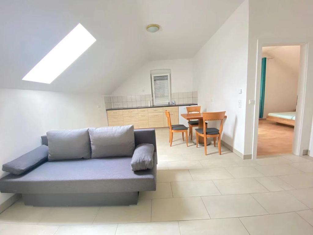 Graz Ferienwohnung - Twee Slaapkamers Appartement