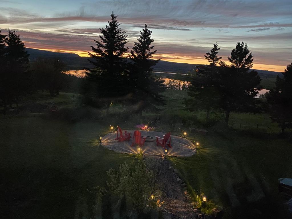 Gallery image of Fundy's L0ST LOBSTER & Fundy's Lighthouse Cottage BnB in Riverside