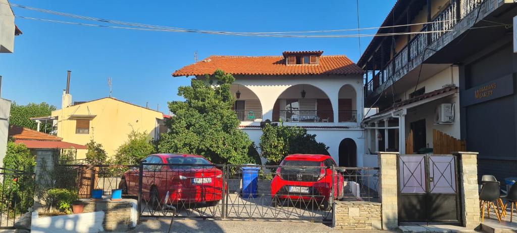 Gallery image of FAMILY HOUSE in Pefkochori