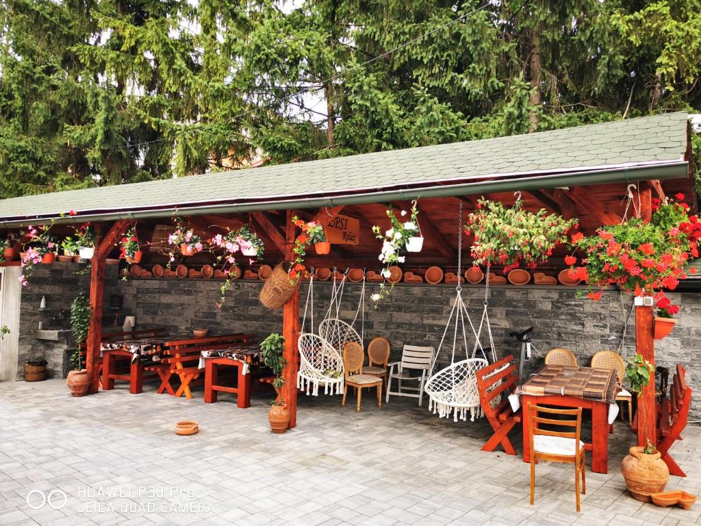 Restoran või mõni muu söögikoht majutusasutuses Sepsi Relax