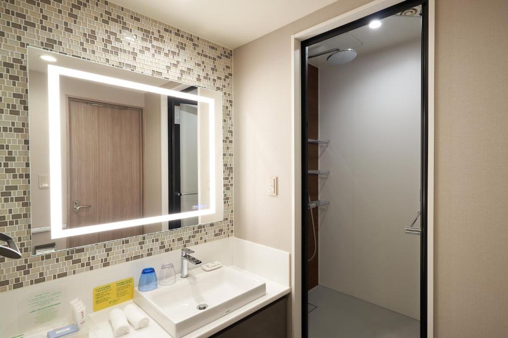 Koupelna v ubytování Holiday Inn & Suites Shin Osaka by IHG