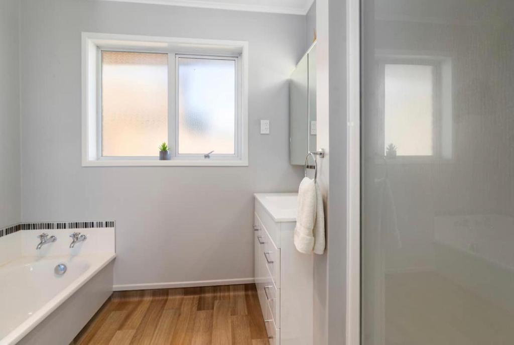 Spacious Utuhina holiday House - Resim 15