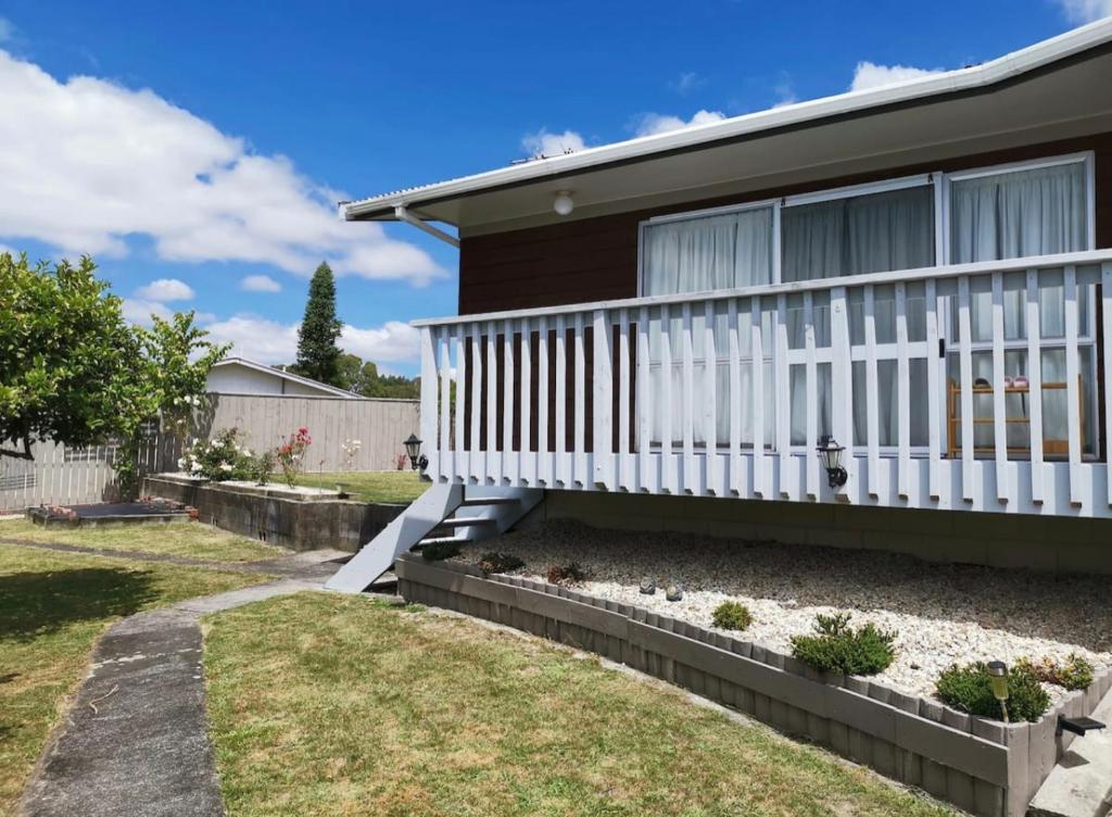 Spacious Utuhina holiday House - Resim 13